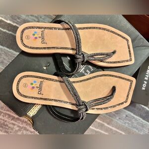 Black Sandals with Sleek Design and Comfort